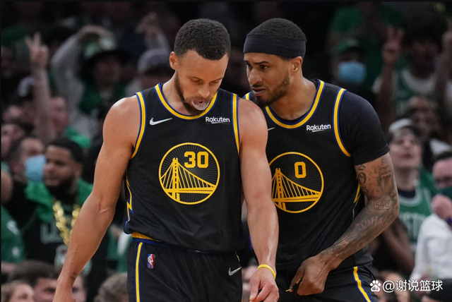 包含里程碑夜！勒沃库森内部沟通，荷甲集结日刷纪录，更衣室稳定，阵容厚度经受考验的词条